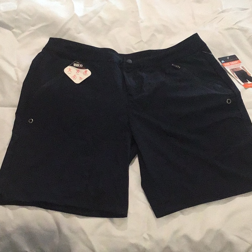 NWT Zeroxposur Black Sun Smart Paddle Swim Shorts  
SPF 30 Size large